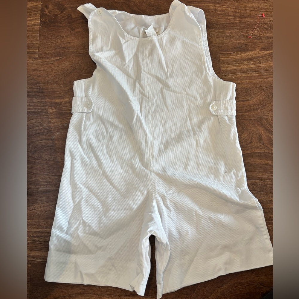 Strasburg White corduroy shortall Jon Jon Sz 4